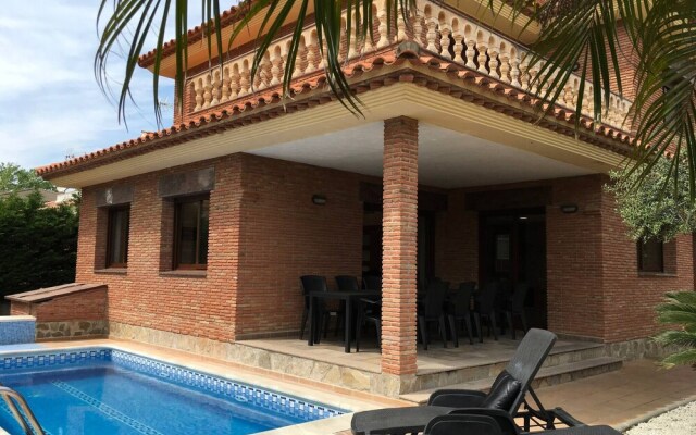Unique Six Bedroom Villa with Private Pool