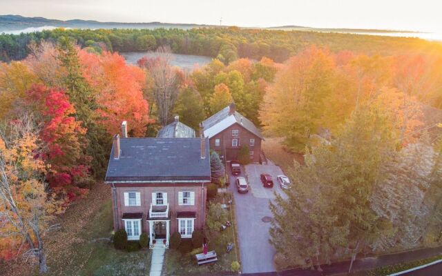 The Jeremiah Mason House B & B