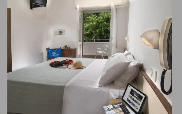 Mon Hotel