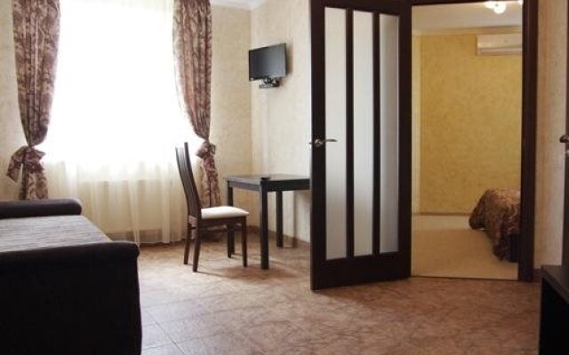 Vlada Hotel