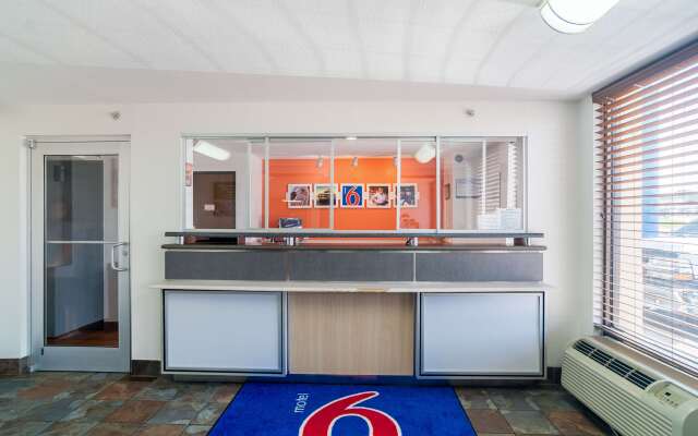 Motel 6 Oklahoma City, OK - South