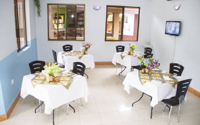 Arusha Giraffe Lodge