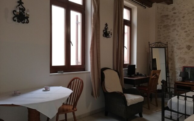 Nakli Traditional Guesthouse