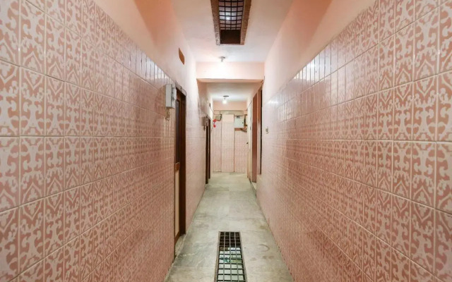 Spot On 701306 Annai Guest House