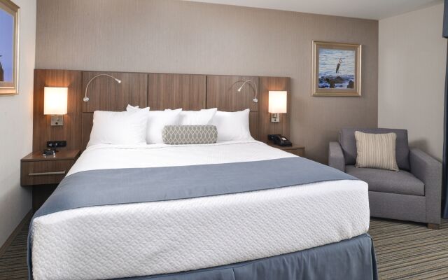 Anchored Inn at Hidden Harbour Marina