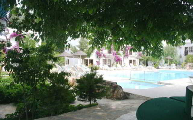 Flora Safir Hotel