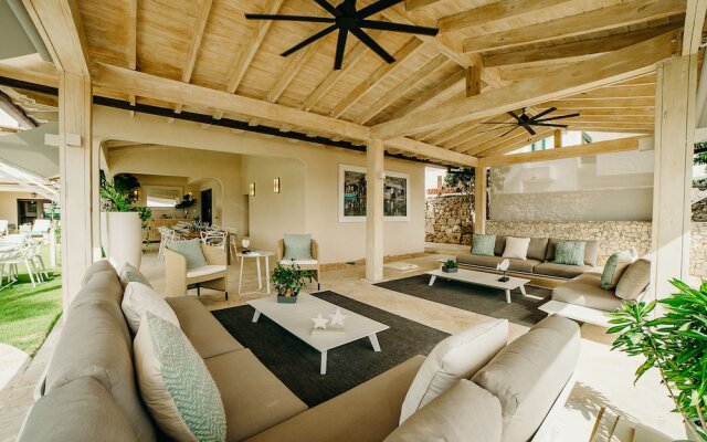 Villa Long Beach