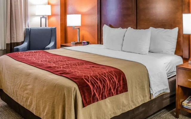 Comfort Inn & Suites