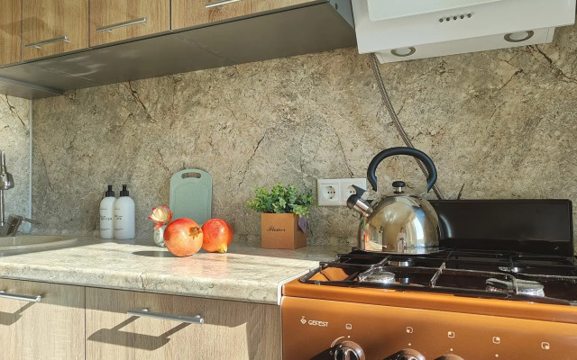 Апартаменты на улице Коммунаров 225