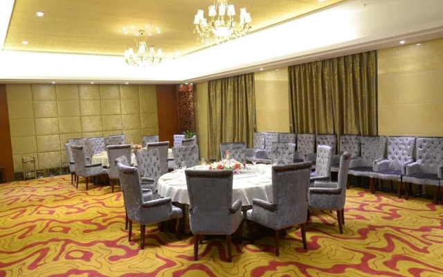 Golden International Holiday Hotel