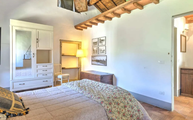 Comfortable Home in San Godenzo near Lake