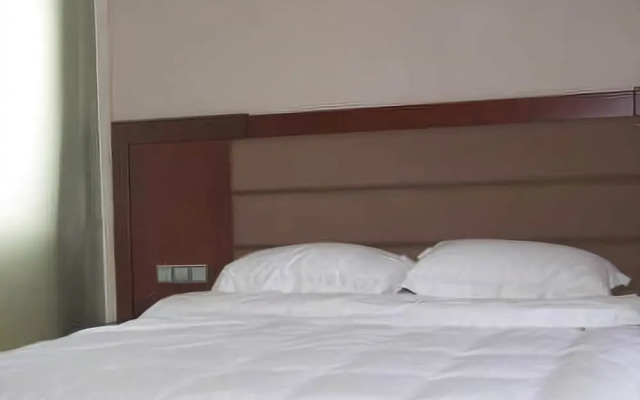 Junhua Hotel (Shantou University Road Branch)