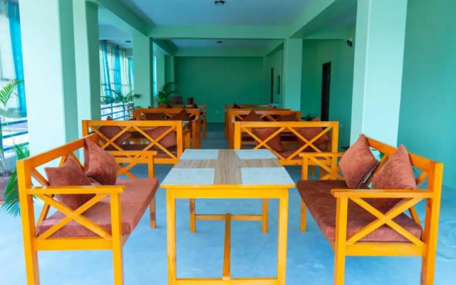 Hotel Pokhara Suites