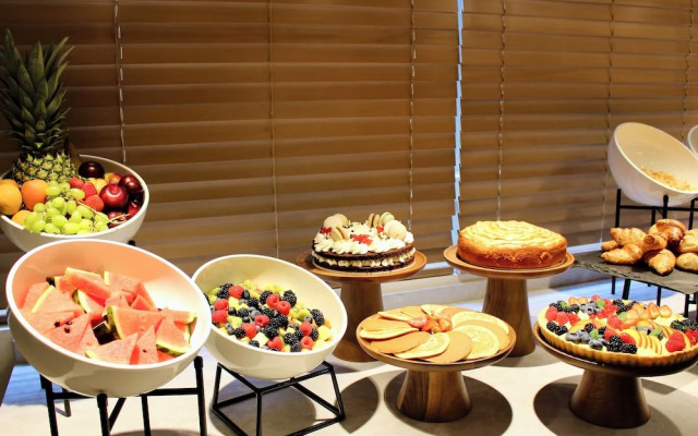 MEALBA HOTEL Suite & Pool