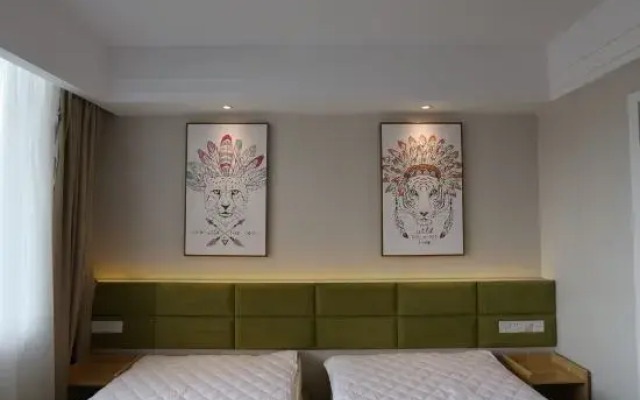 LocaJoy Theme Hotel