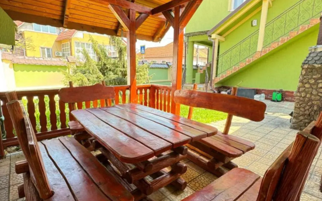 FLH - MIRA Apartments