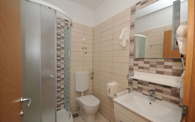 Apartments & Rooms Villa Maslina