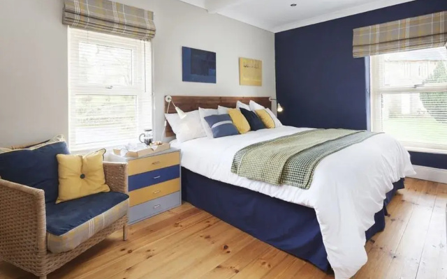 Brookside Villa B&B