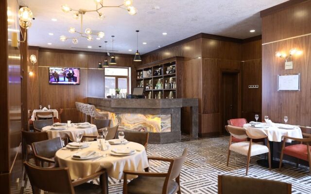 Adisson Hotel Baku
