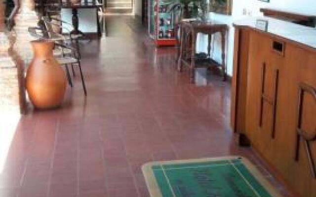 Hotel Real
