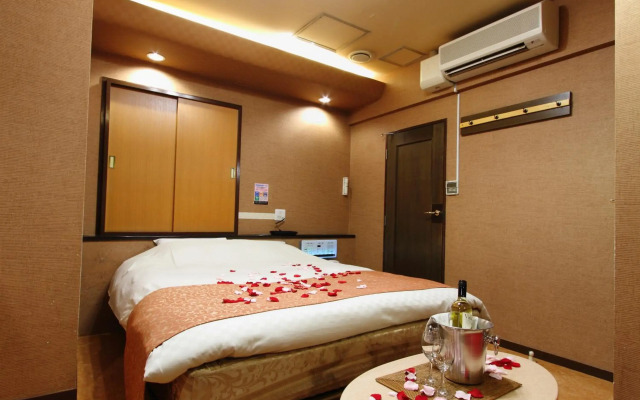 Restay Fuchu - Adult Only