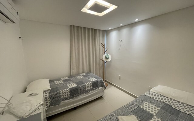 Riviera Beach Place Golf Residence