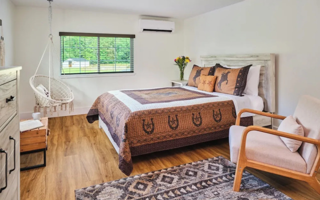 Saddleview Bed & Breakfast