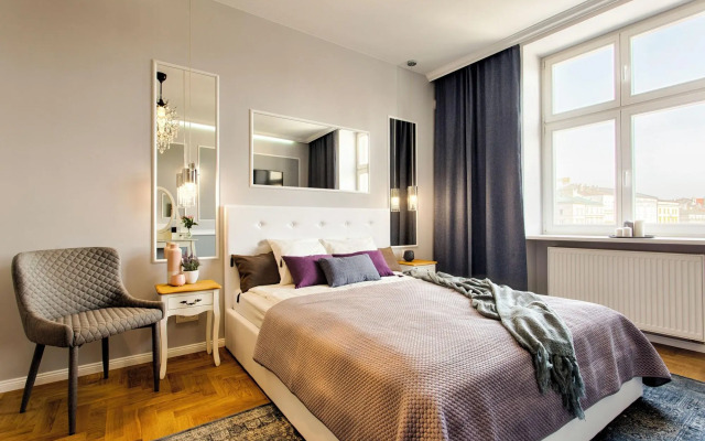 Main Square Apartments