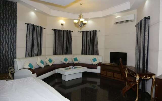 Midway Hotel & Resturant