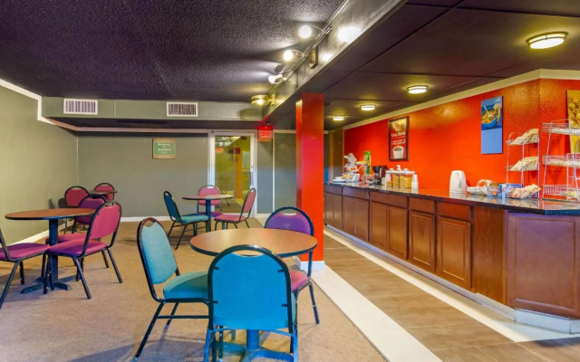 Sunset Inn - Goodland