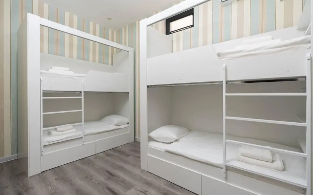 Istanbul Hostel (Истанбул Хостел)