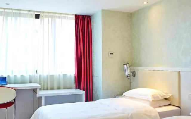 Elan Boutique Hotel