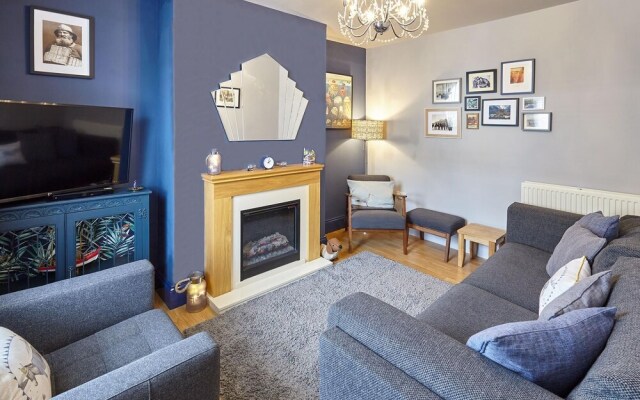 Host Stay May House