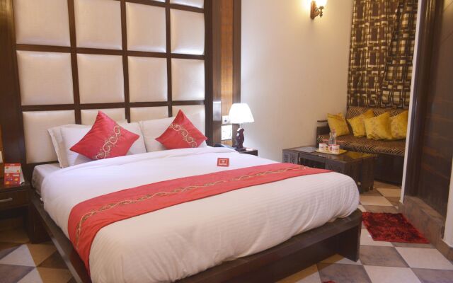 OYO 2680 Hotel Presidency