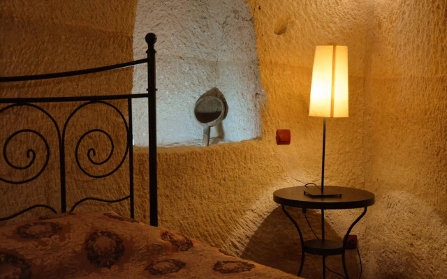 Chelebi Cave House