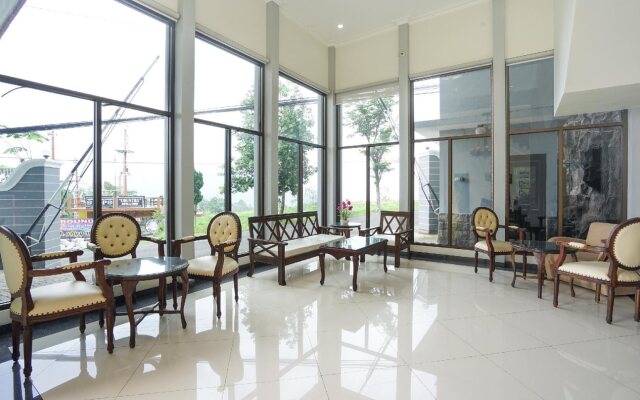 OYO 309 Avila Ketapan Rame Hotel