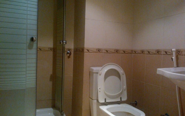 Fal Al Taj Hotel