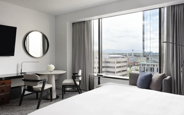 Four Seasons Denver Hotel 