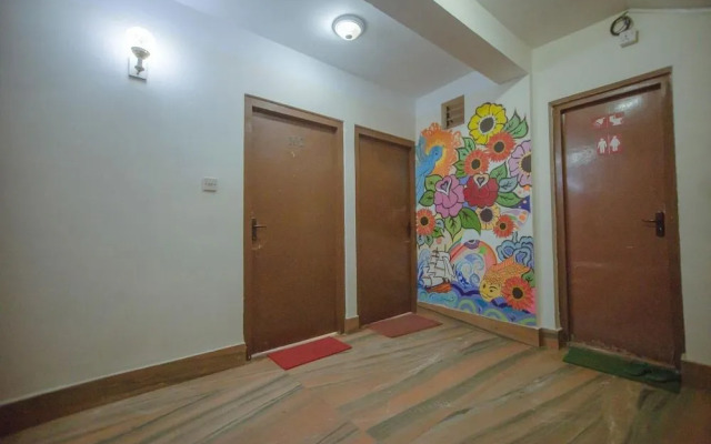 Hotel Triratna