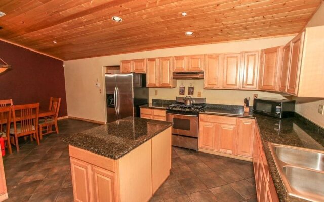 Bear Loop Chalet