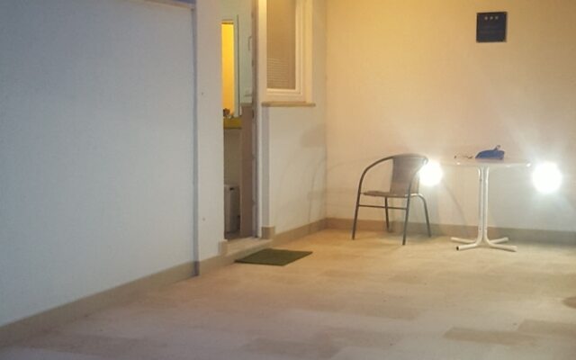 Studio apartment GIRO