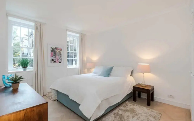 Bright and Leafy 1 Bedroom Flat in the Heart of Chelsea