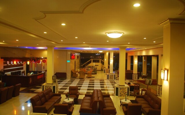 Golden Beach Resort Hotel