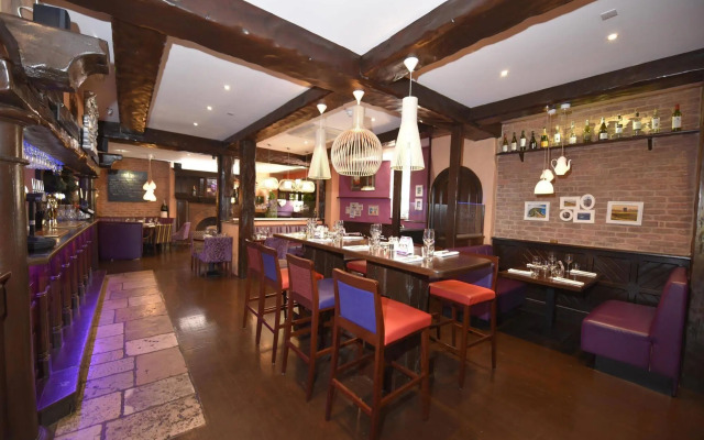 Duke of Normandie Hotel