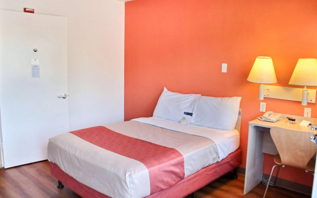 Motel 6 Atascadero, CA