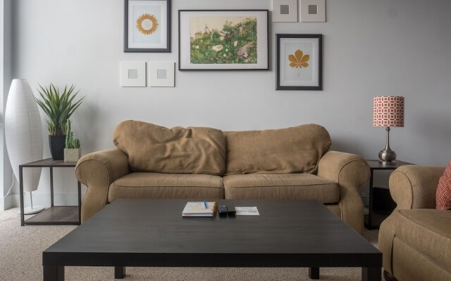 Spacious Townhome Apartments
