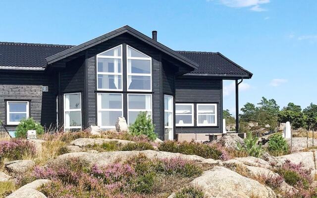 5 Star Holiday Home in Lyngdal