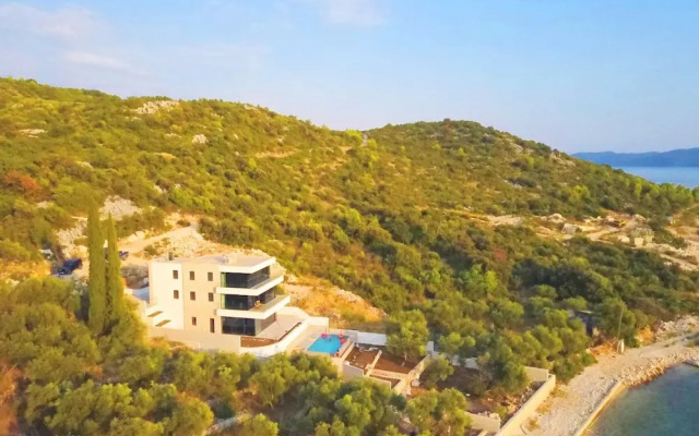 Hedera Estate, Villa Hedera XV