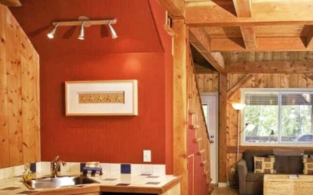 Best Coast Cabin