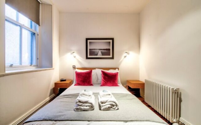 Amazing views! North Bank Street Luxury Apartment